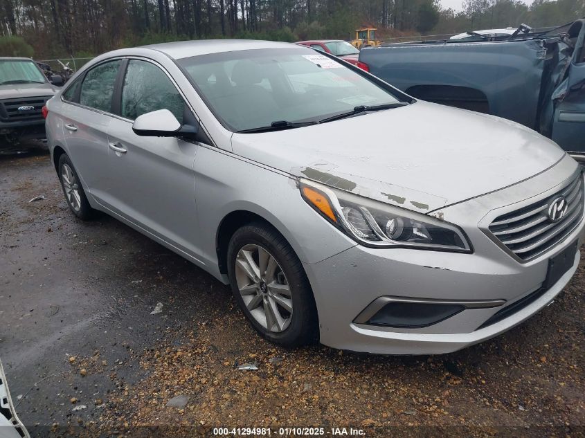 VIN 5NPE24AF7HH462421 2017 Hyundai Sonata no.1