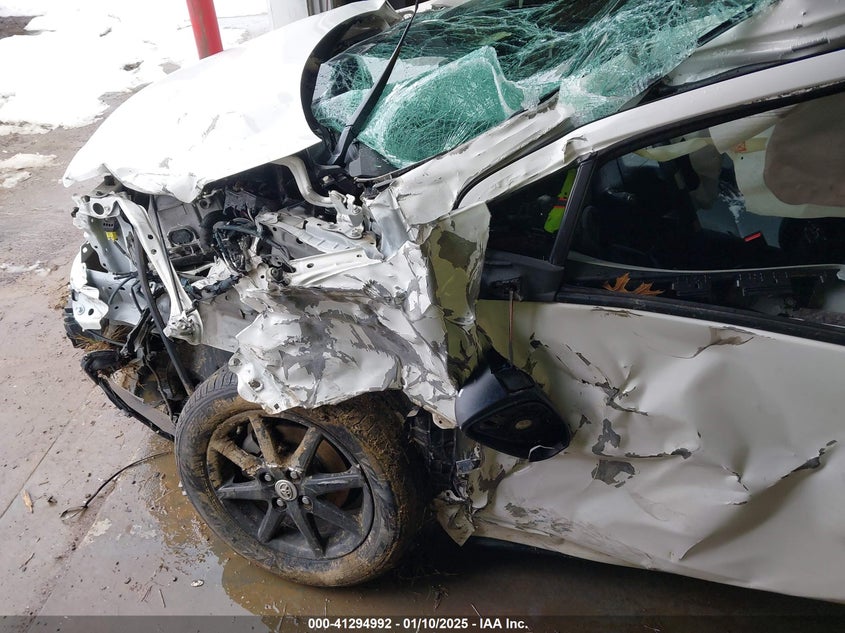 2012 TOYOTA PRIUS C VIN: JTDKDTB31C1506599