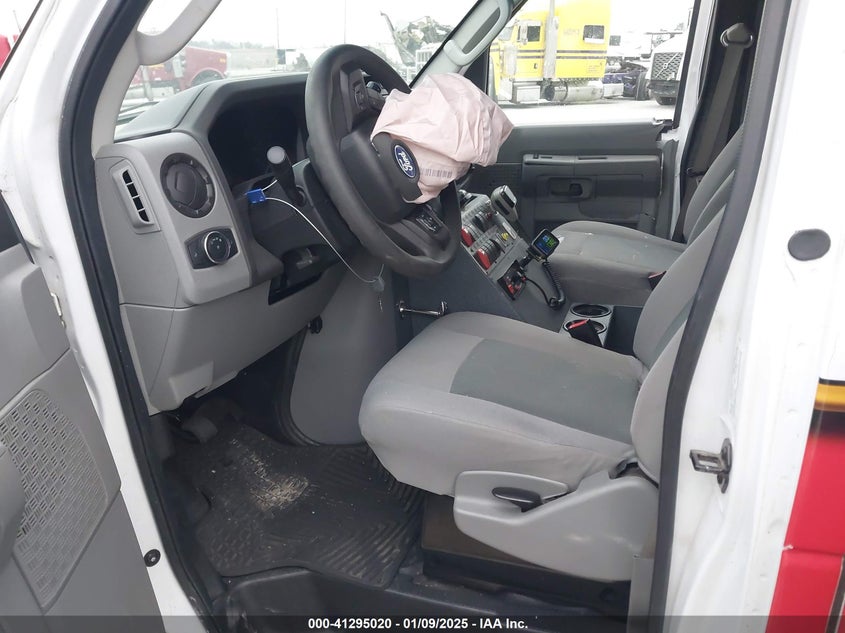 2022 FORD E-450 CUTAWAY(VIN: 1FDXE4FN2NDC16129