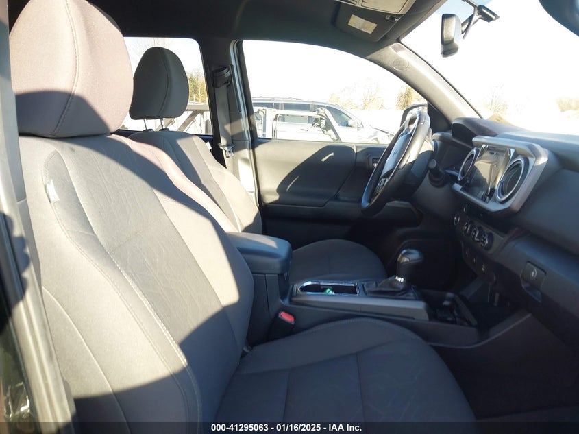 2017 TOYOTA TACOMA VIN: 3TMAZ5CN0HM039064
