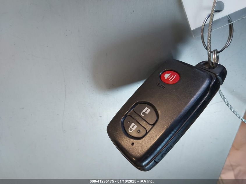 2013 Toyota Prius Three VIN: JTDKN3DU3D1632113 Lot: 41295175