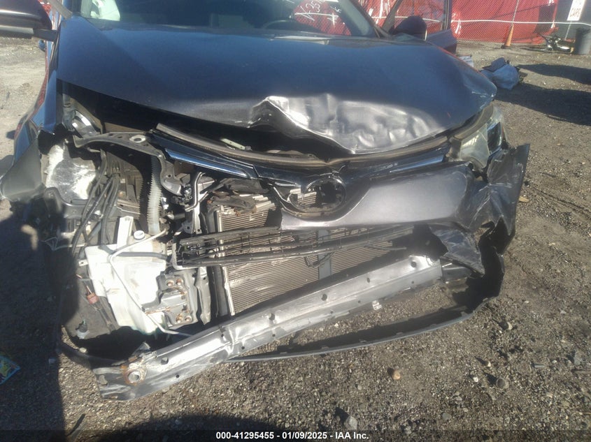 2016 TOYOTA RAV4 LE - JTMZFREV7GJ063518
