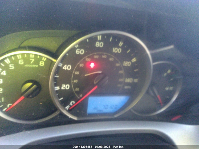 2016 TOYOTA RAV4 LE - JTMZFREV7GJ063518