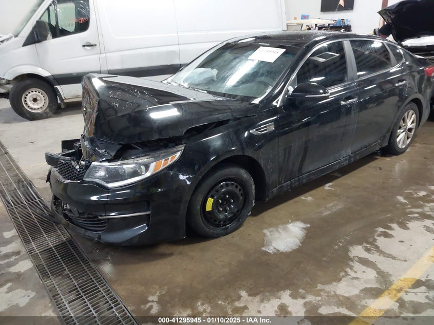 2016 KIA OPTIMA VIN: 5XXGT4L38GG020623