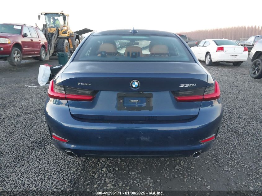 VIN WBA5R1C55KAK12900 2019 BMW 3 Series, 330I no.16