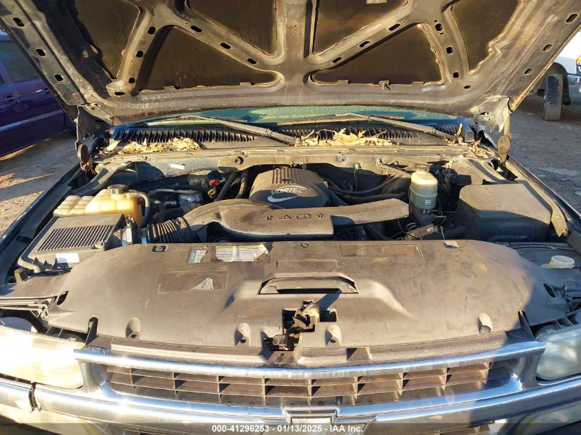 2001 Chevrolet Tahoe Ls VIN: 1GNEC13T71R178601 Lot: 41296253