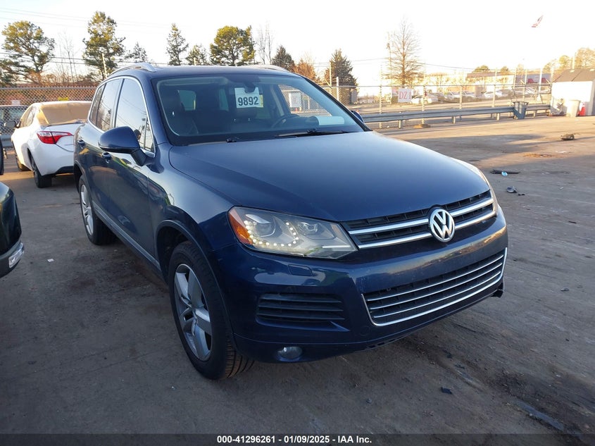 2013 VOLKSWAGEN TOUAREG VR6 LUX - WVGEF9BP8DD010837