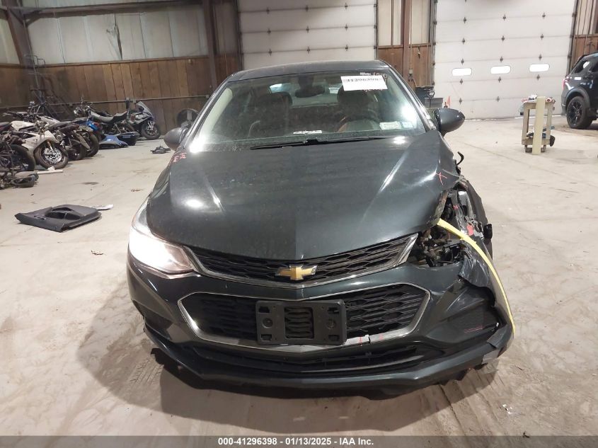 VIN 1G1BE5SM1J7118017 2018 CHEVROLET CRUZE no.13