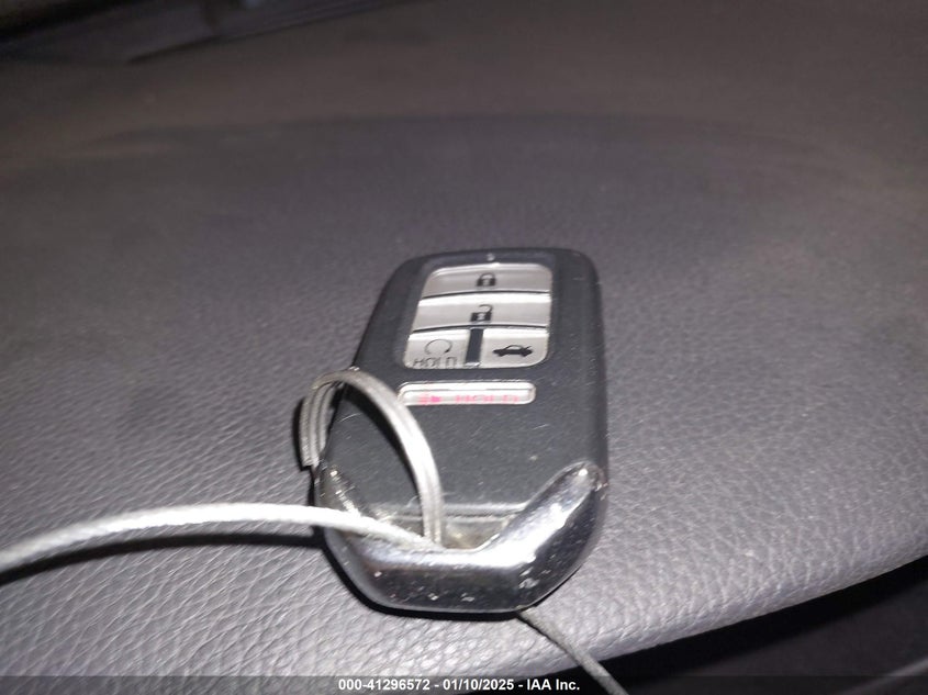 2017 HONDA ACCORD VIN: JHMCR6F78HC004459