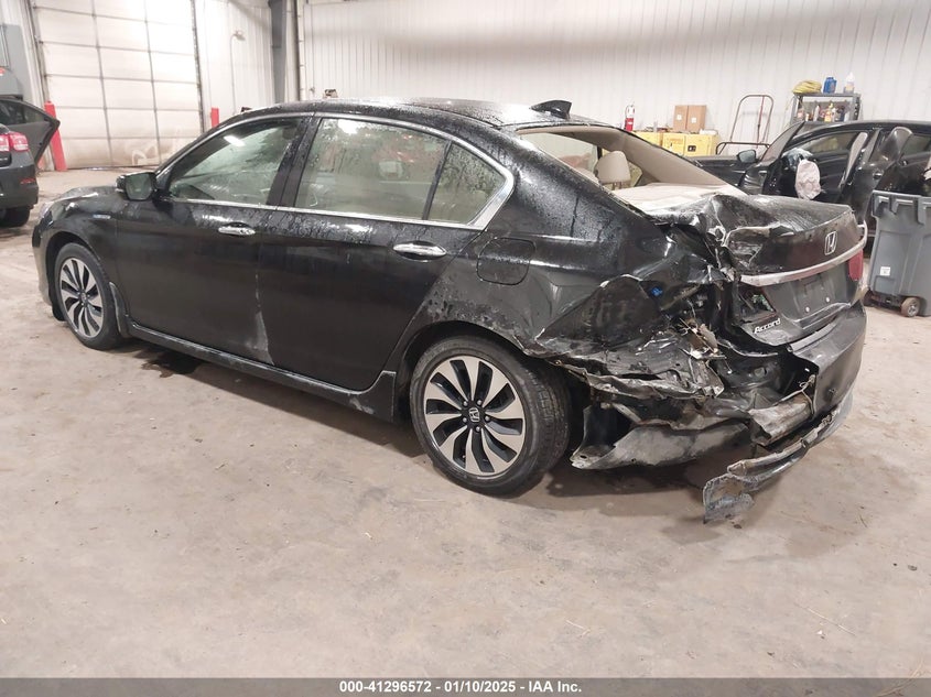 2017 HONDA ACCORD VIN: JHMCR6F78HC004459