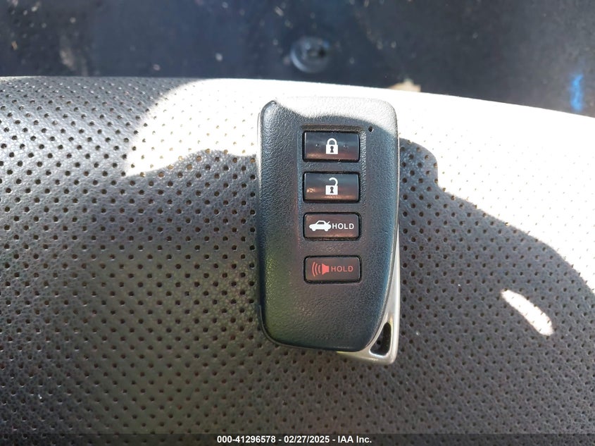 VIN JTHC81D28J5032737 2018 LEXUS IS 300
