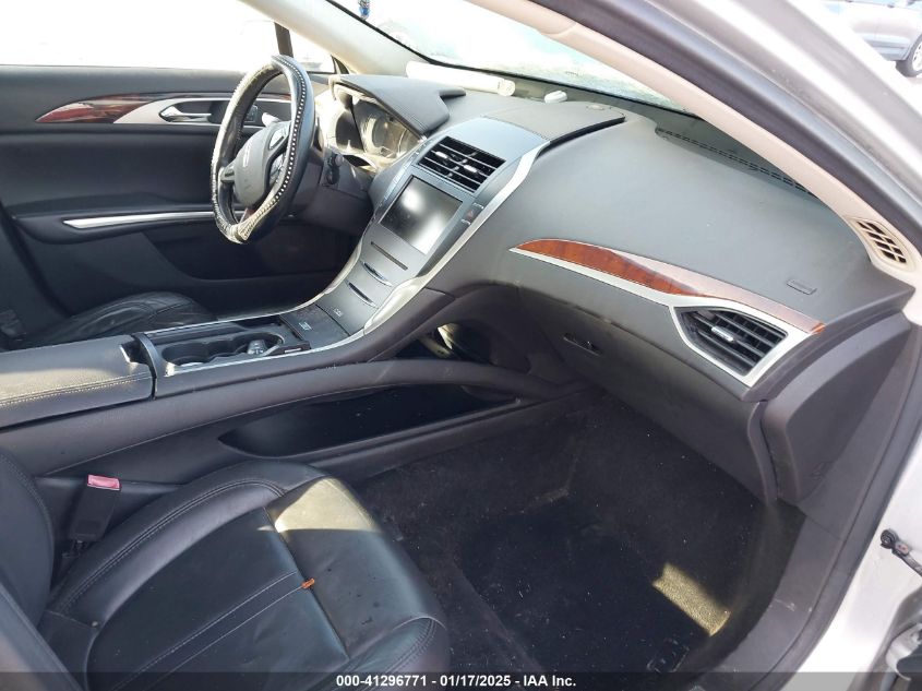 2014 LINCOLN MKZ VIN: 3LN6L2G99ER825605
