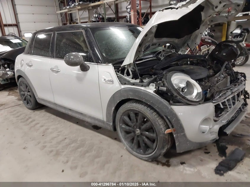 2015 MINI HARDTOP COOPER S - WMWXU3C56F2B66449