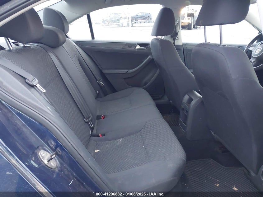 2014 VOLKSWAGEN JETTA VIN: 3VW2K7AJ8EM438589