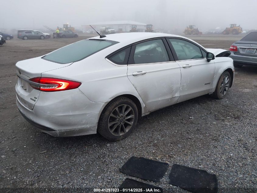 VIN 3FA6P0LU5HR387876 2017 Ford Fusion, Hybrid SE no.4