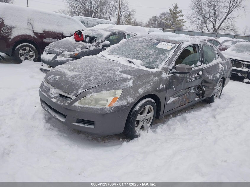 2006 HONDA ACCORD VIN: 1HGCM56716A152215