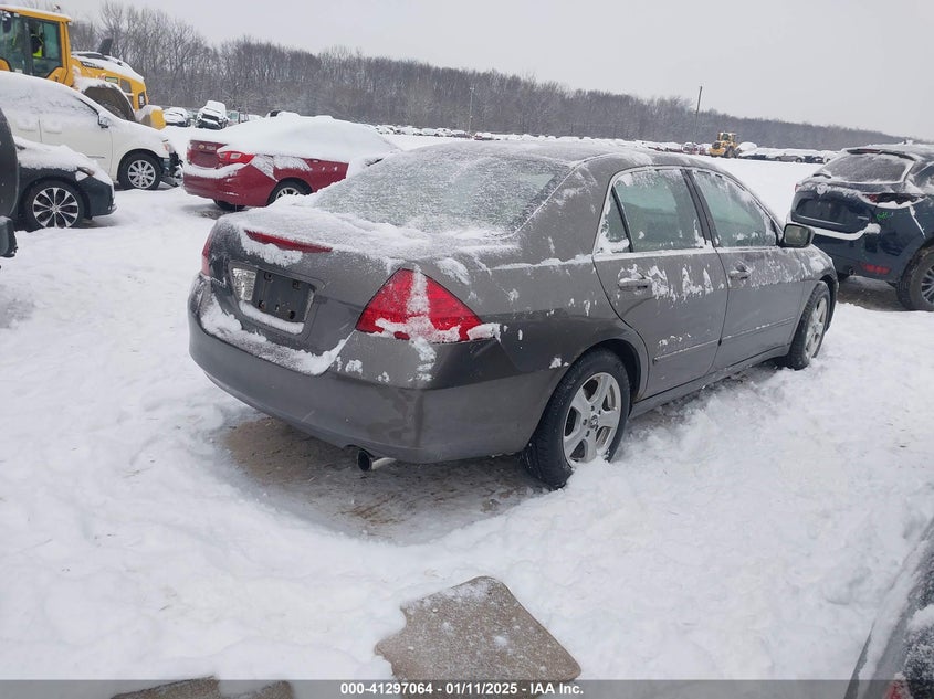 2006 HONDA ACCORD VIN: 1HGCM56716A152215