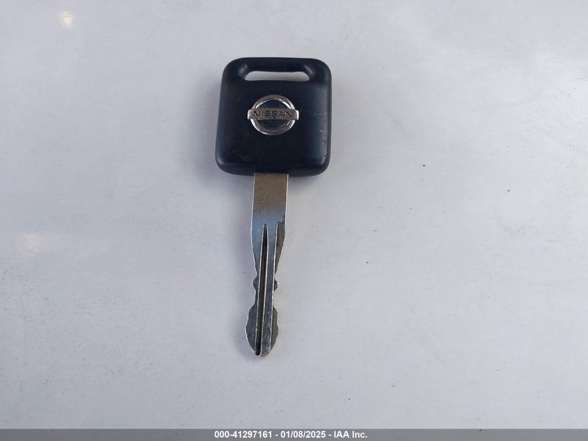 2008 NISSAN VERSA VIN: 3N1BC13E98L380499