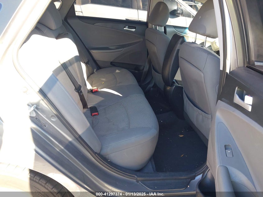 2014 HYUNDAI SONATA VIN: 5NPEB4AC1EH829427