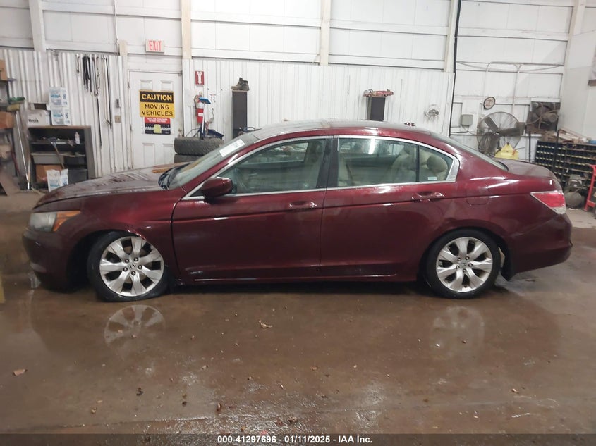 2008 HONDA ACCORD VIN: 1HGCP26858A004778