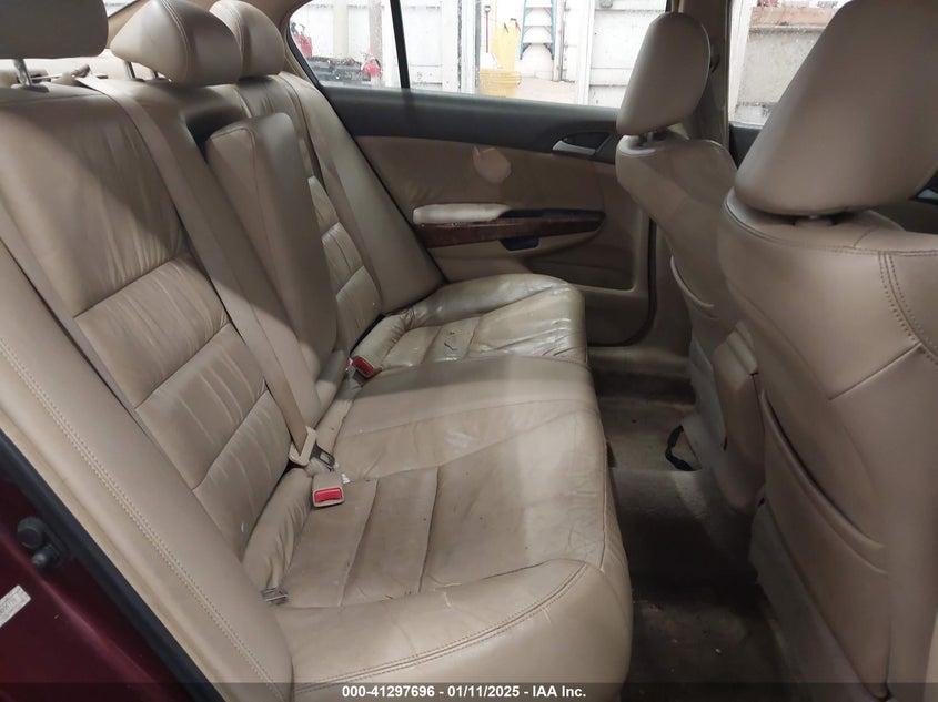 2008 HONDA ACCORD VIN: 1HGCP26858A004778