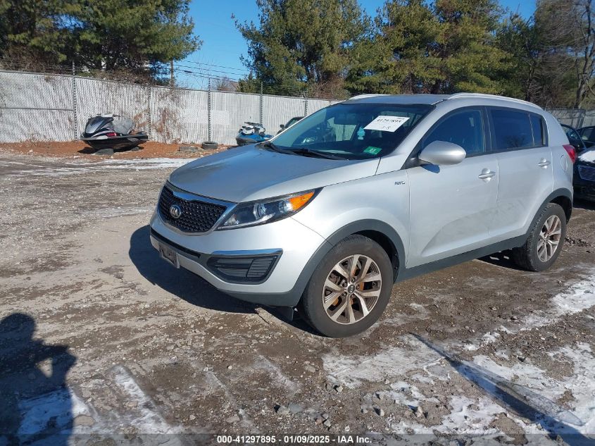 VIN KNDPBCAC6G7873482 2016 KIA Sportage, LX no.2