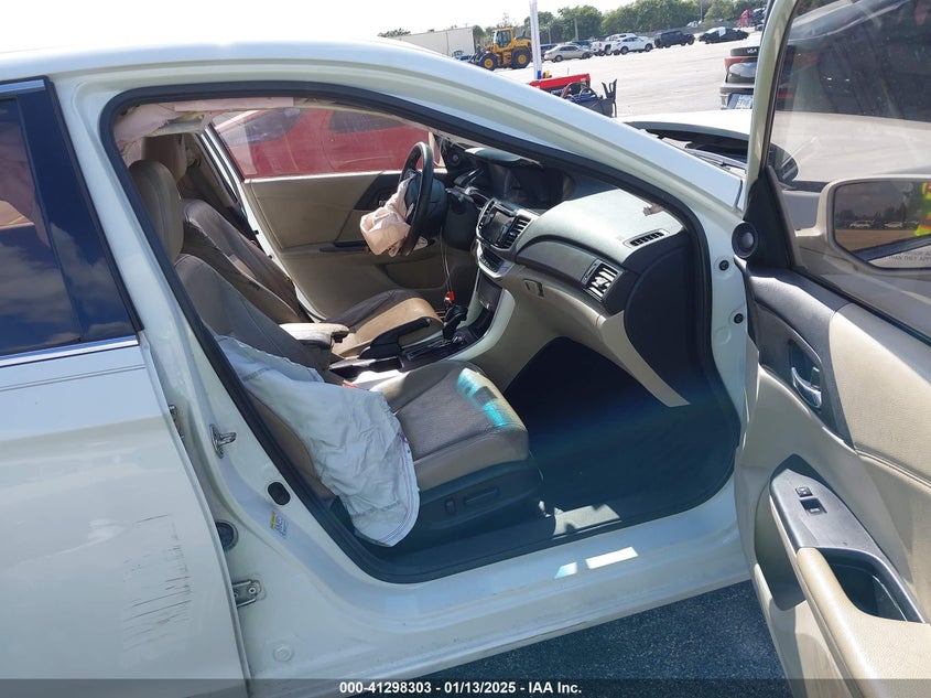 2014 HONDA ACCORD VIN: 1HGCR3F84EA005898