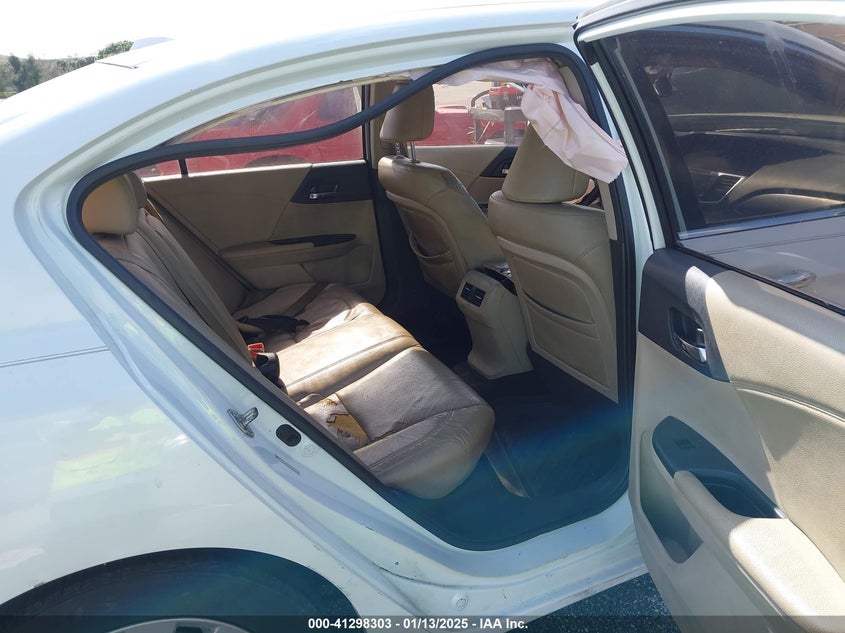 2014 HONDA ACCORD VIN: 1HGCR3F84EA005898
