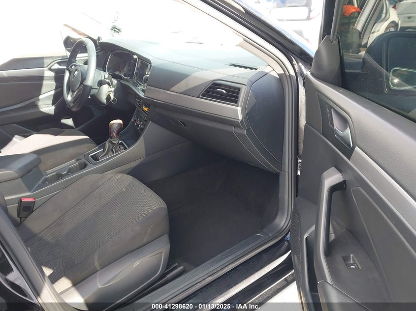 2019 VOLKSWAGEN JETTA VIN: 3VWC57BU4KM206670