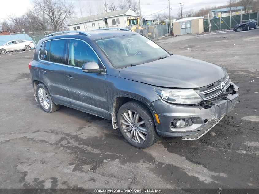 VIN WVGBV3AX4DW608318 2013 Volkswagen Tiguan, SE no.1