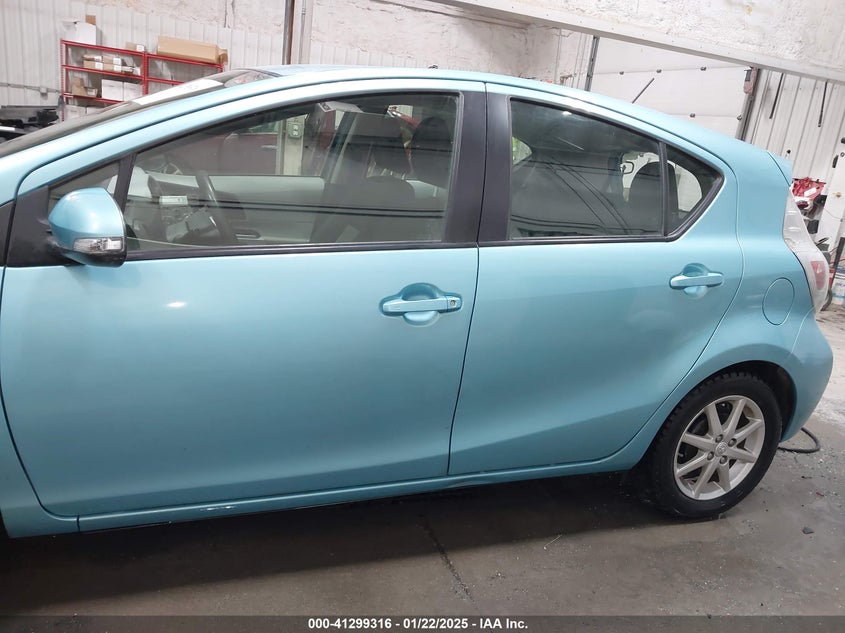 2012 TOYOTA PRIUS C VIN: JTDKDTB39C1015066