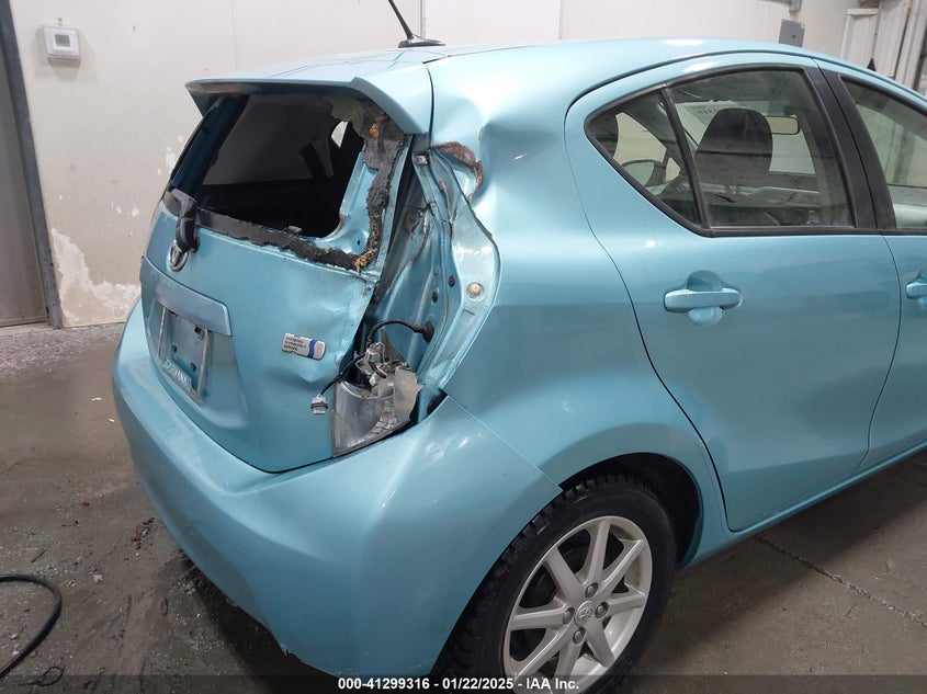 2012 TOYOTA PRIUS C VIN: JTDKDTB39C1015066