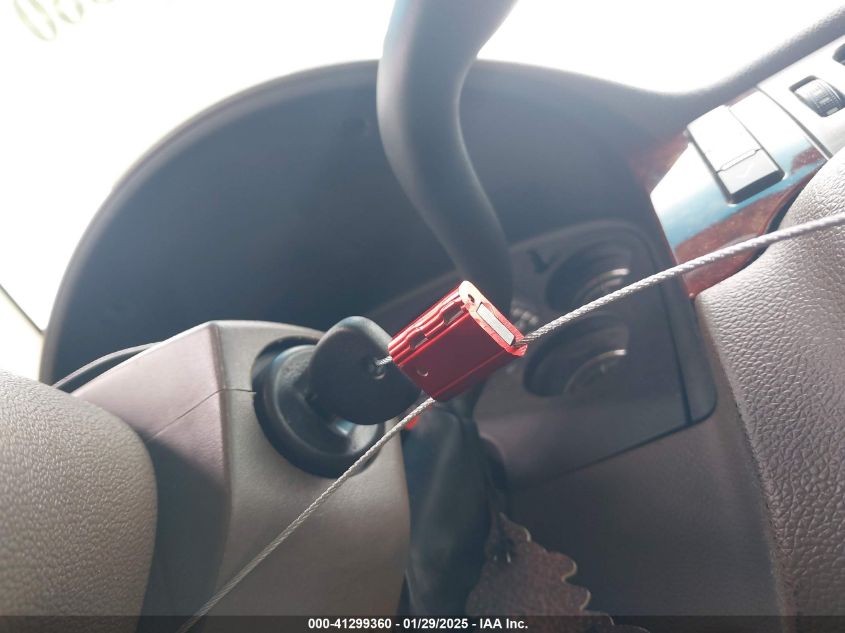 2011 Chevrolet Suburban 1500 Ltz VIN: 1GNSCKE0XBR198144 Lot: 41299360