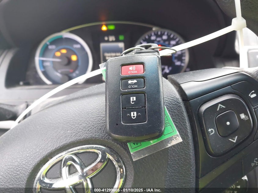 2015 TOYOTA CAMRY HYBRID VIN: 4T1BD1FK3FU170927