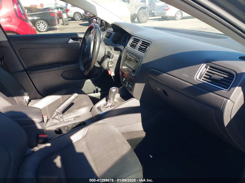 2012 VOLKSWAGEN JETTA VIN: 3VWDP7AJ9CM419511