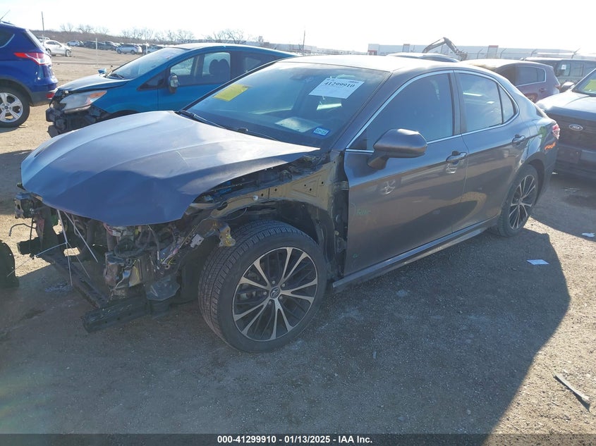 2018 TOYOTA CAMRY VIN: 4T1B11HK5JU115104