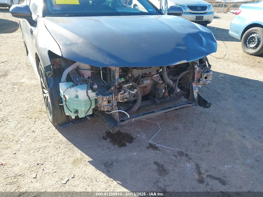 2018 TOYOTA CAMRY VIN: 4T1B11HK5JU115104