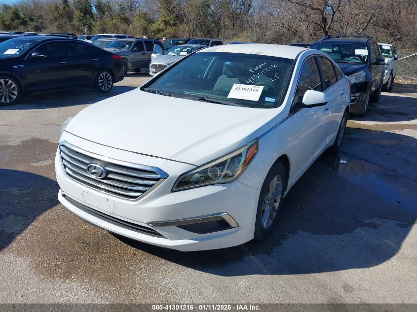 VIN 5NPE24AF3FH026839 2015 Hyundai Sonata, SE no.2