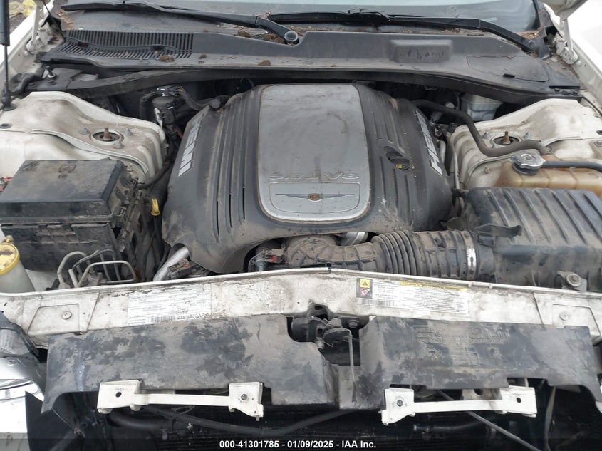 2008 CHRYSLER 300C VIN: 2C3KK63H38H267569