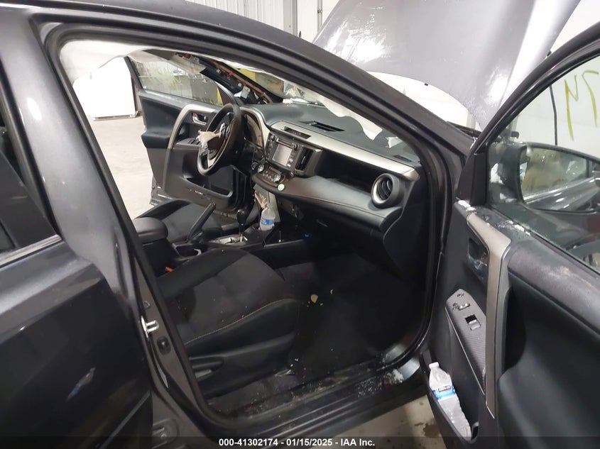2015 TOYOTA RAV4 XLE - 2T3RFREV6FW247588