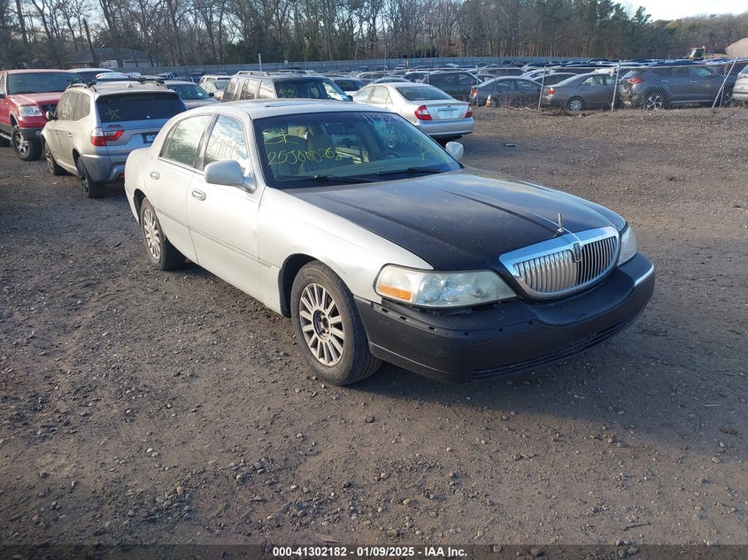 2006 LINCOLN TOWN CAR SIGNATURE LIMITED