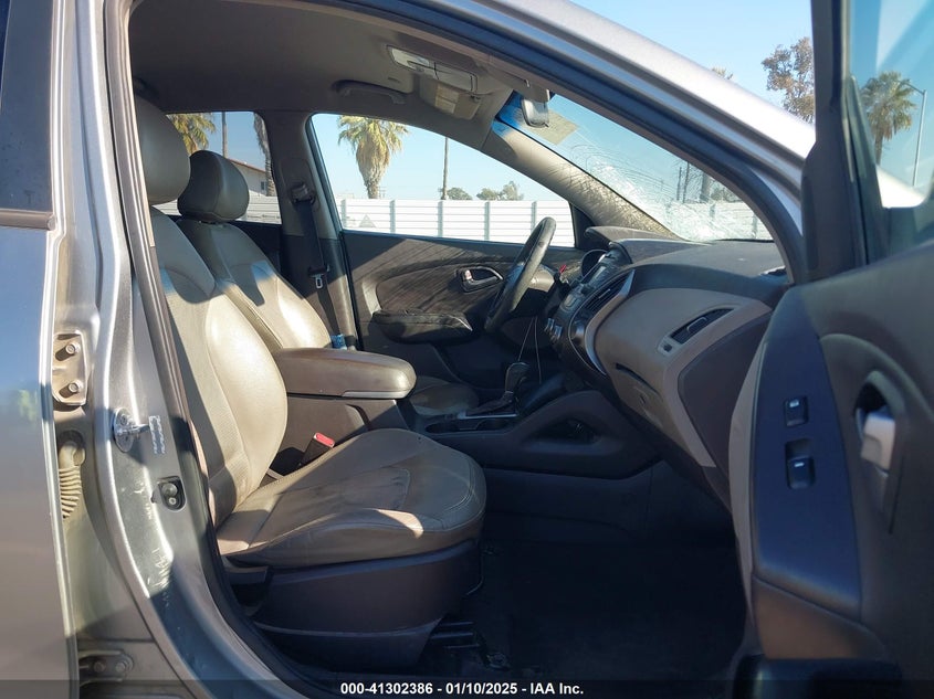 2014 HYUNDAI TUCSON SE - KM8JU3AG5EU827154