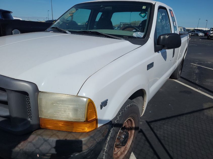 2001 Ford Super Duty F-250 Lariat/Xl/Xlt VIN: 1FTNX20L41EC24738 Lot: 41302989