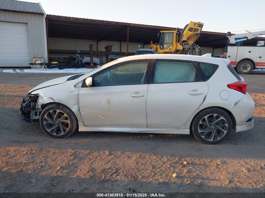 2017 TOYOTA COROLLA IM - JTNKARJE3HJ532428
