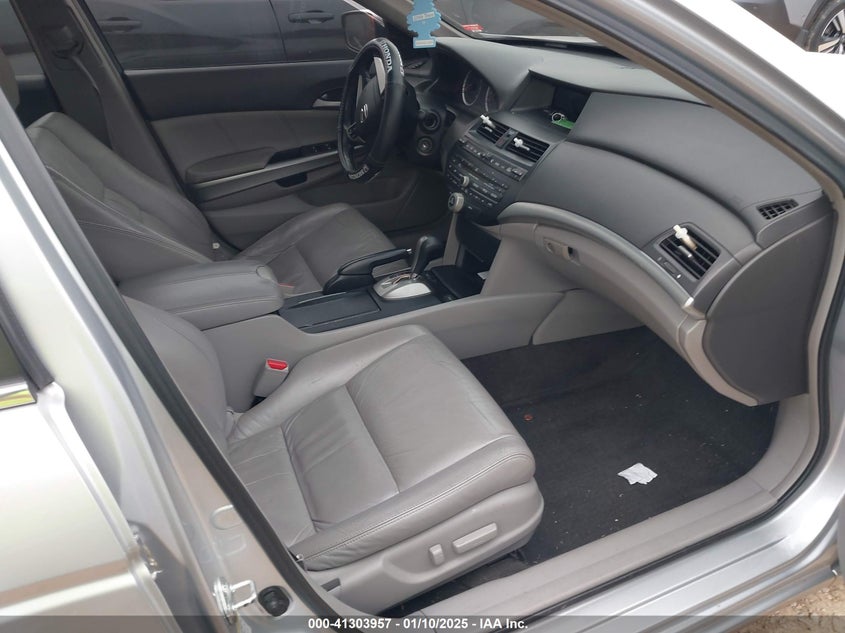 2008 HONDA ACCORD VIN: 1HGCP36848A088842