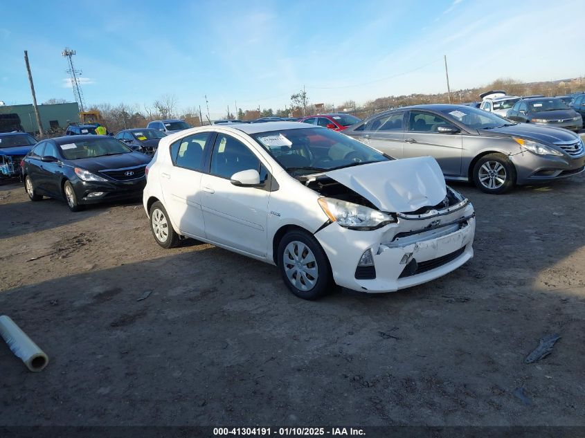 VIN JTDKDTB38D1532909 2013 Toyota Prius, C Three no.1