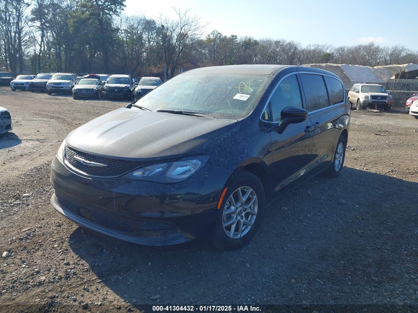 Vin: 2c4rc1cg5pr547777, lot: 41794844, chrysler voyager lx 20232