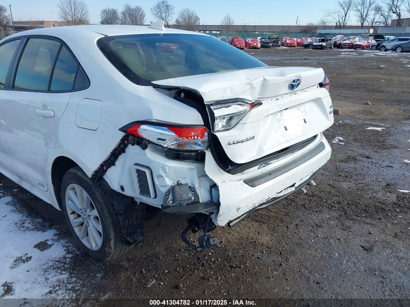 2024 TOYOTA COROLLA HYBRID LE - JTDBDMHE4R3010045