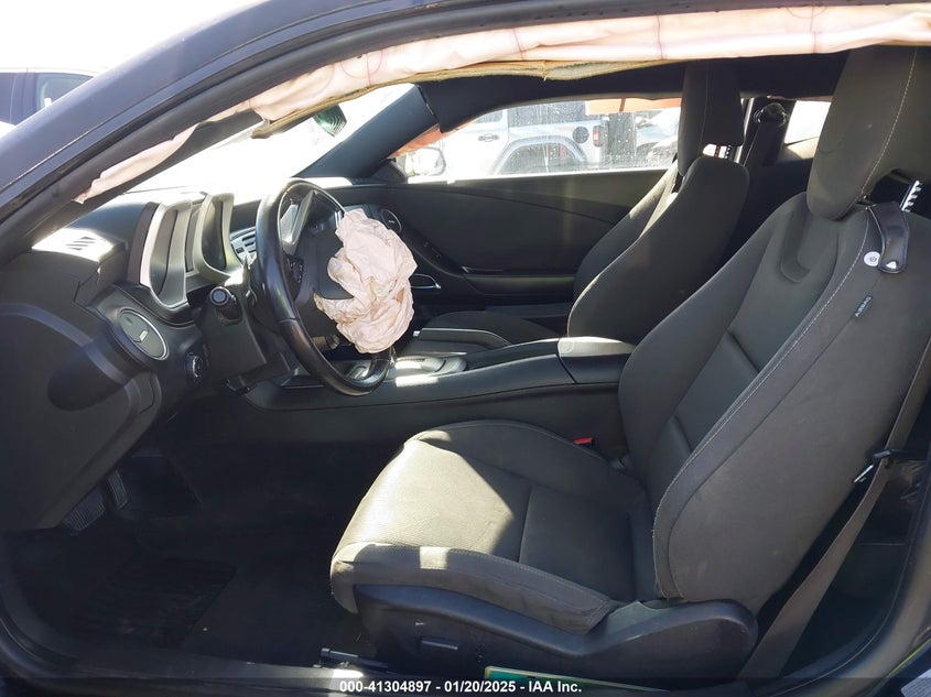 2014 CHEVROLET CAMARO VIN: 2G1FB1E37E9179060