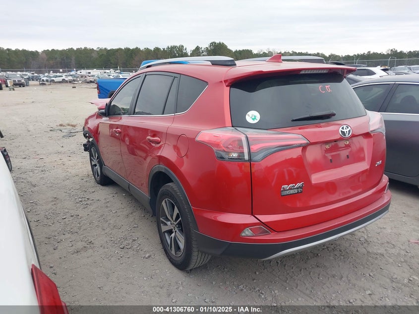 2017 TOYOTA RAV4 XLE - JTMWFREV2HJ116579